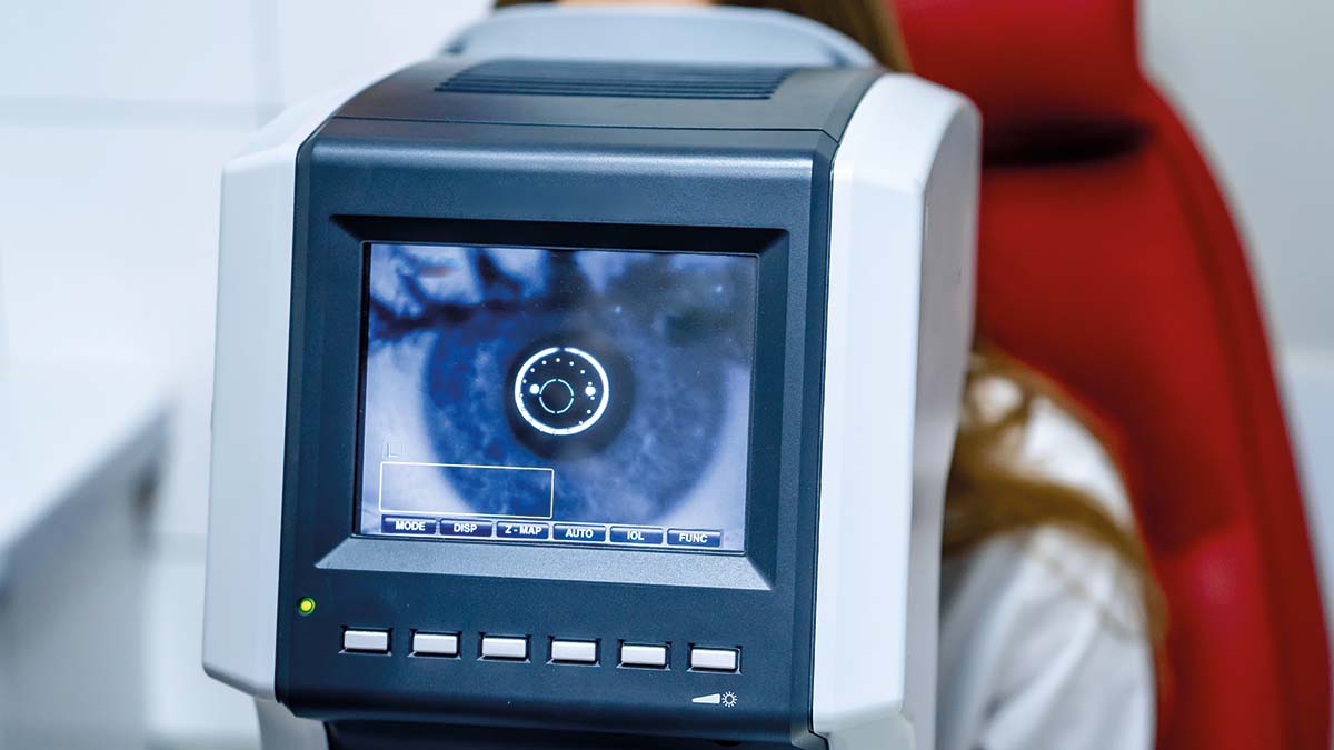Novedoso sistema de análisis de imagen en ojos con astigmatismo miópico